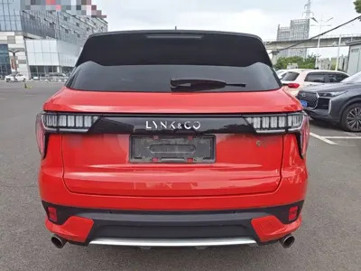 Lynk & Co 01
