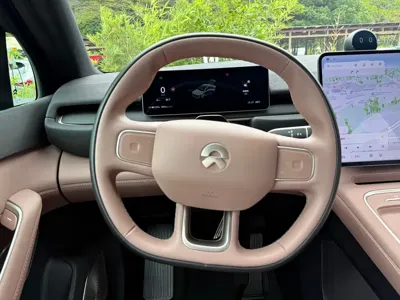 Nio EC6