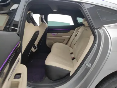 Xpeng P7
