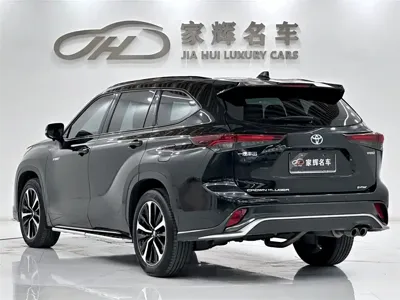 Toyota Crown Kluger