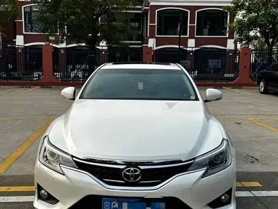 Toyota Reiz