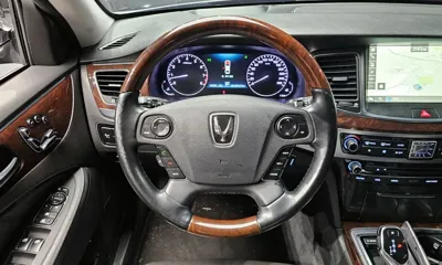 Hyundai Equus