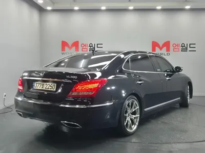 Hyundai Equus