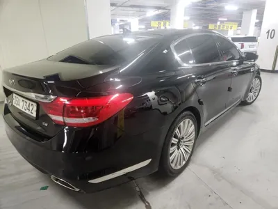 Kia K9