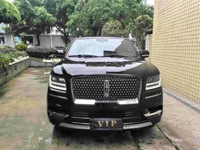 Lincoln Navigator