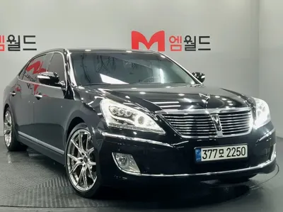 Hyundai Equus