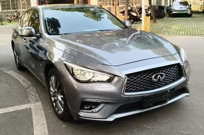 Infiniti Q50L