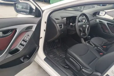 Hyundai Elantra (5th Generation