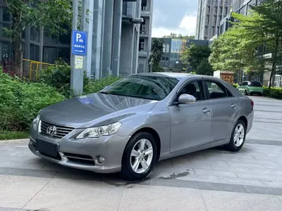 Toyota Reiz