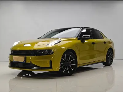 Lynk & Co 03