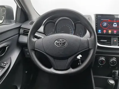 Toyota Yaris L