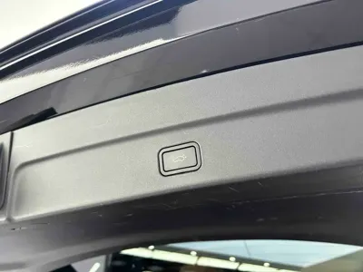 Lynk & Co 09