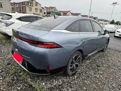 Xpeng P5