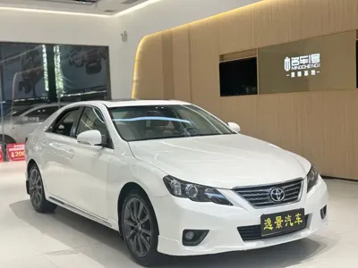 Toyota Reiz