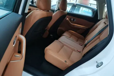Leapmotor C10