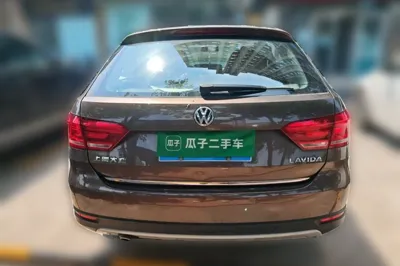 Volkswagen Cross Lavida