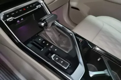 Wuling Asta