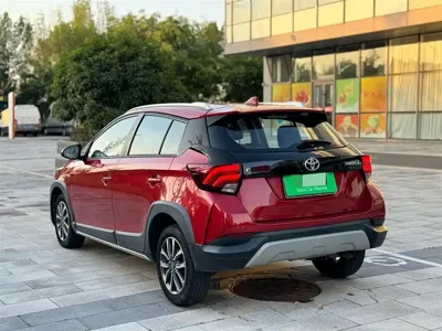 Toyota Yaris L