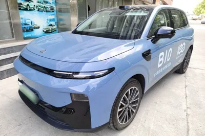 Leapmotor B10