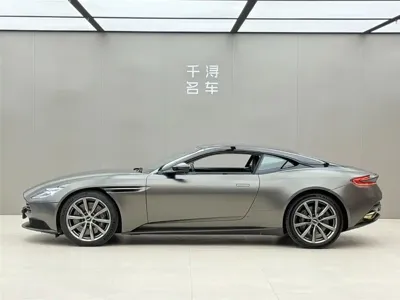 Aston Martin DB11
