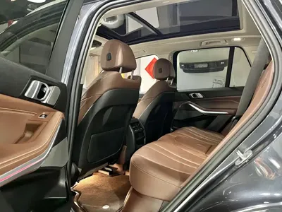 BMW X5 (Import)