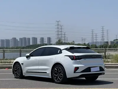Zeekr 001