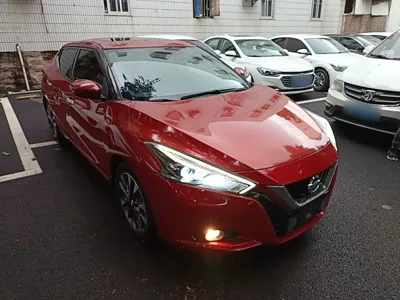Nissan Lannia