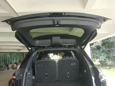 Li Auto Li L8