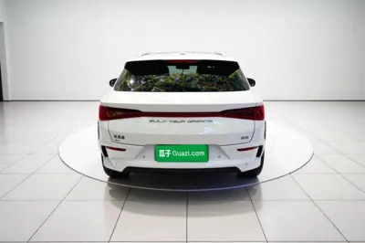 BYD e2