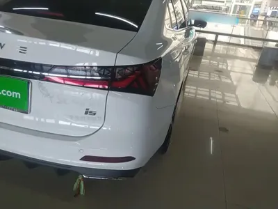 Roewe i5