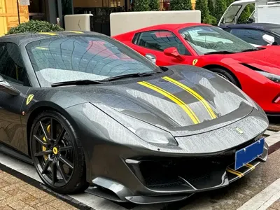 Ferrari 488