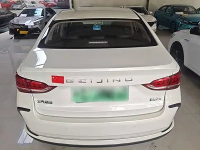 BAIC EU5