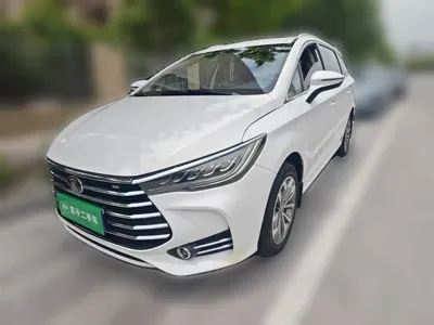 BYD MAX