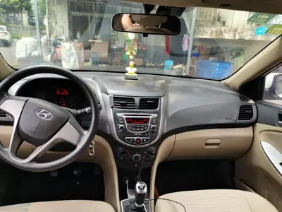 Hyundai Verna