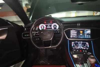 Audi A7L