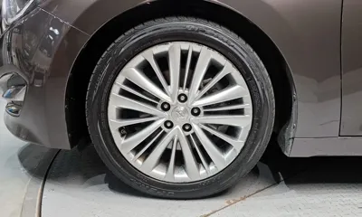 Hyundai Aslan