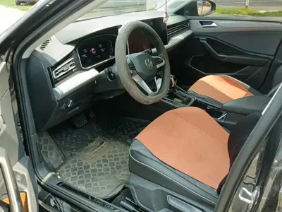 Volkswagen Sagitar