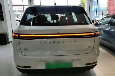 Leapmotor C10