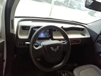 Wuling MINIEV