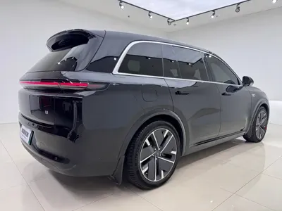 Li Auto Li L8