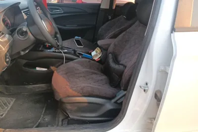 Roewe i5