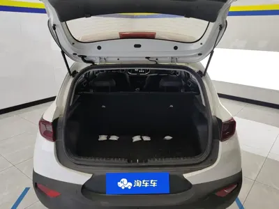 Kia KX1