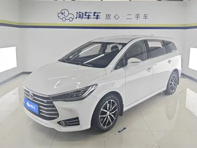 BYD MAX