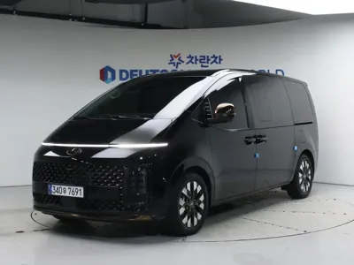 Hyundai Staria