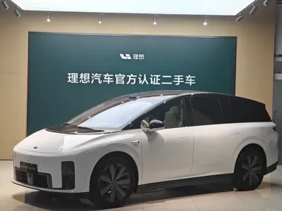 Li Auto 理想i8