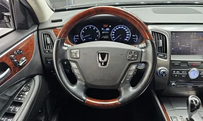 Hyundai Equus
