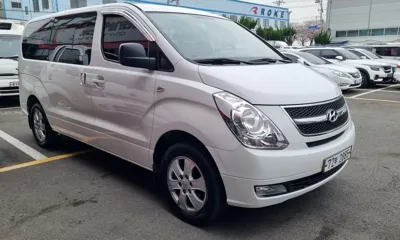 Hyundai Starex