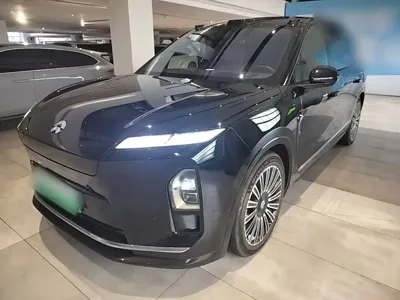 Nio ES8