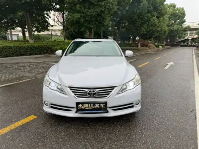 Toyota Reiz