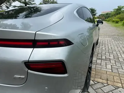 Xpeng P7